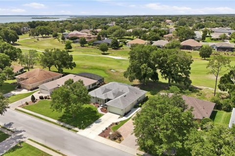 House in Lady Lake, Florida 3 bedrooms, 206.99 sq.m. № 2203290 - photo 3