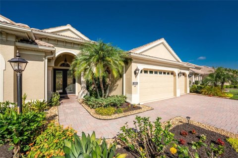 Villa ou maison à vendre à Sarasota, Floride: 4 chambres, 273.04 m2 № 1628642 - photo 2