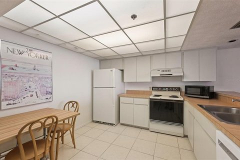 Copropriété à vendre à Sarasota, Floride: 2 chambres, 129.04 m2 № 1849889 - photo 28