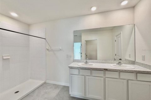 House in Wesley Chapel, Florida 4 bedrooms, 209.96 sq.m. № 2389207 - photo 15
