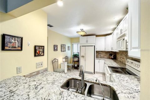 Condominio en venta en Altamonte Springs, Florida, 2 dormitorios, 141.12 m2 № 1914510 - foto 10