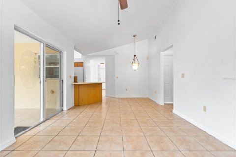 House in Deltona, Florida 3 bedrooms, 130.34 sq.m. № 1778152 - photo 16
