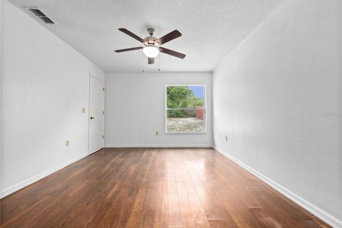 House in Deltona, Florida 3 bedrooms, 130.34 sq.m. № 1778152 - photo 22