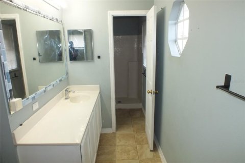Villa ou maison à louer à Winter Haven, Floride: 4 chambres, 204.38 m2 № 2258640 - photo 11