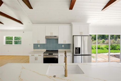 House in Riverview, Florida 3 bedrooms, 223.62 sq.m. № 2150204 - photo 9