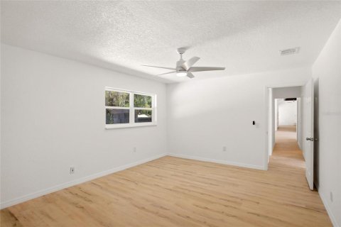 House in Riverview, Florida 3 bedrooms, 223.62 sq.m. № 2150204 - photo 18