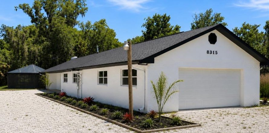 House in Riverview, Florida 3 bedrooms, 223.62 sq.m. № 2150204