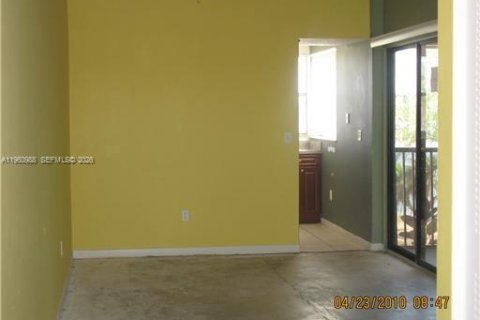 Copropriété à louer à Homestead, Floride: 2 chambres, 80.17 m2 № 2021821 - photo 4