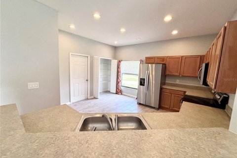 Casa en alquiler en Clermont, Florida, 4 dormitorios, 150.87 m2 № 2203920 - foto 5