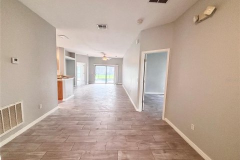 Casa en alquiler en Clermont, Florida, 4 dormitorios, 150.87 m2 № 2203920 - foto 3