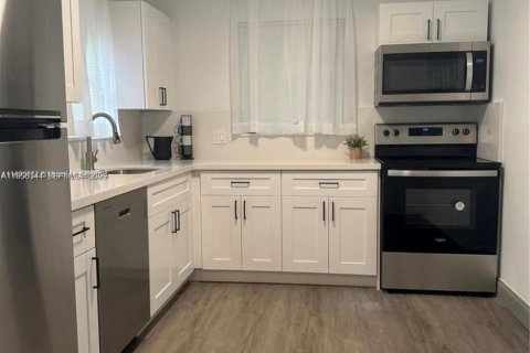 Villa ou maison à North Miami Beach, Floride 2 chambres, 89.65 m2 № 2011386