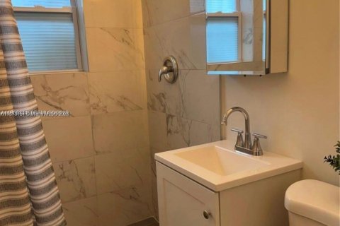 Villa ou maison à louer à North Miami Beach, Floride: 2 chambres, 89.65 m2 № 2011386 - photo 9