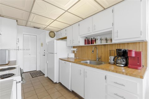 Copropriété à vendre à Pembroke Pines, Floride: 2 chambres, 104.05 m2 № 2194732 - photo 7