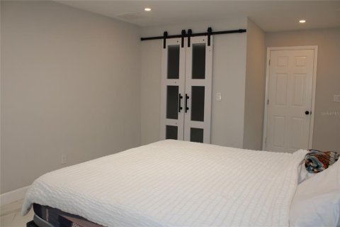 House in Tampa, Florida 3 bedrooms, 185.8 sq.m. № 1616814 - photo 7