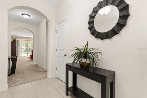 House in Apopka, Florida 4 bedrooms, 212.93 sq.m. № 2208711 - photo 8