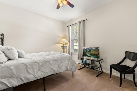 House in Apopka, Florida 4 bedrooms, 212.93 sq.m. № 2208711 - photo 20