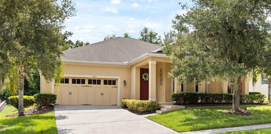 House in Apopka, Florida 4 bedrooms, 212.93 sq.m. № 2208711