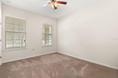 House in Apopka, Florida 4 bedrooms, 212.93 sq.m. № 2208711 - photo 26