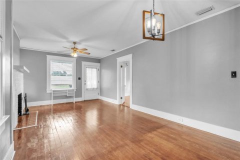 Villa ou maison à vendre à Tampa, Floride: 3 chambres, 107.4 m2 № 2315293 - photo 10