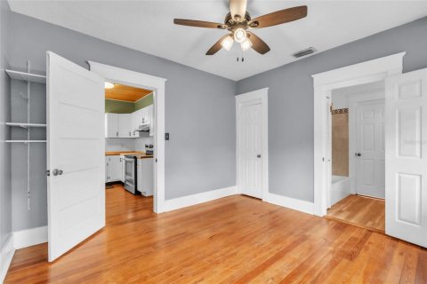 Villa ou maison à vendre à Tampa, Floride: 3 chambres, 107.4 m2 № 2315293 - photo 18