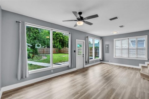 Villa ou maison à vendre à Tampa, Floride: 3 chambres, 107.4 m2 № 2315293 - photo 25