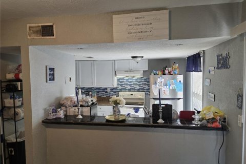 Condo in Orlando, Florida, 2 bedrooms  № 1852572 - photo 3