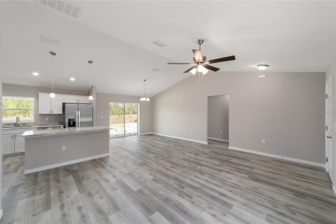 House in Citrus Springs, Florida 3 bedrooms, 137.03 sq.m. № 1626511 - photo 12