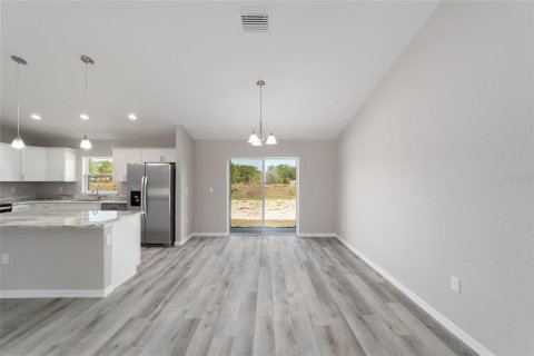House in Citrus Springs, Florida 3 bedrooms, 137.03 sq.m. № 1626511 - photo 13