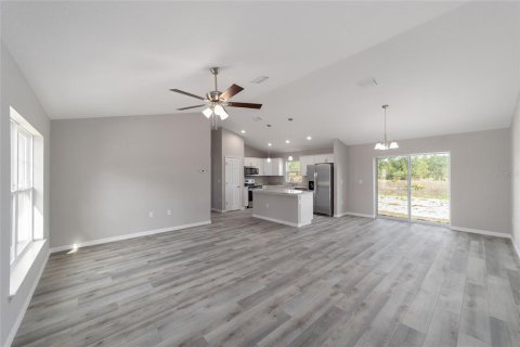 House in Citrus Springs, Florida 3 bedrooms, 137.03 sq.m. № 1626511 - photo 4