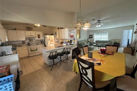 Villa ou maison à vendre à Kissimmee, Floride: 4 chambres, 159.7 m2 № 2123152 - photo 17