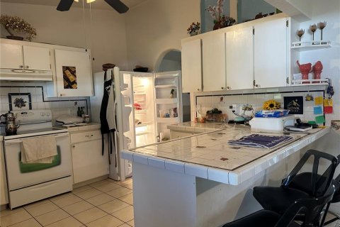 Villa ou maison à vendre à Kissimmee, Floride: 4 chambres, 159.7 m2 № 2123152 - photo 19