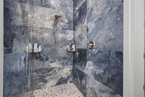 Casa en venta en Lehigh Acres, Florida, 3 dormitorios, 152.64 m2 № 2022062 - foto 19