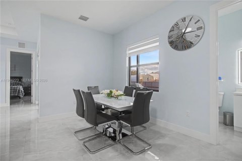 Casa en venta en Lehigh Acres, Florida, 3 dormitorios, 152.64 m2 № 2022062 - foto 14