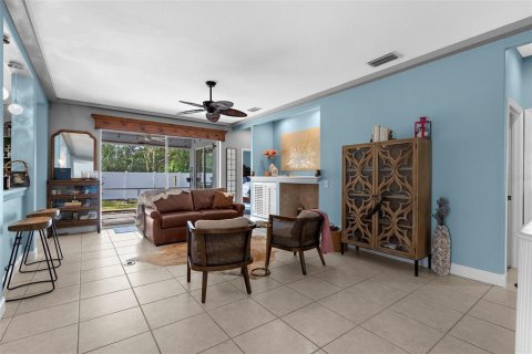 Villa ou maison à louer à Sarasota, Floride: 3 chambres, 178.47 m2 № 1857697 - photo 12