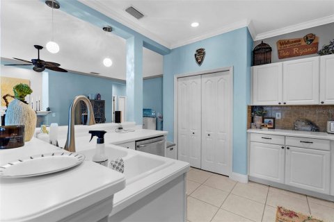 Villa ou maison à louer à Sarasota, Floride: 3 chambres, 178.47 m2 № 1857697 - photo 8