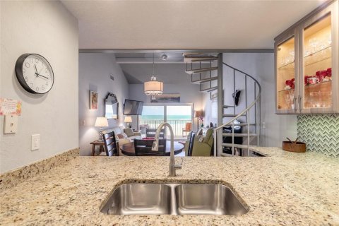 Copropriété à vendre à New Smyrna Beach, Floride: 4 chambres, 134.71 m2 № 2373472 - photo 5