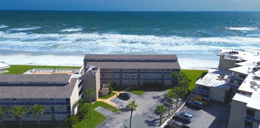 Condo à New Smyrna Beach, Floride, 4 chambres № 2373472