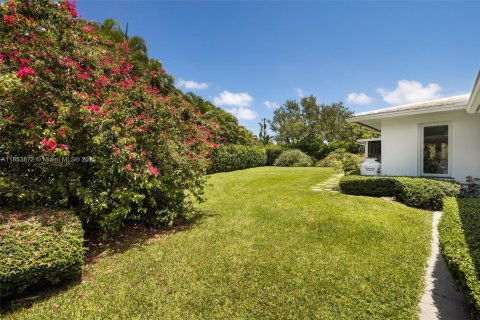 House in Miami Shores, Florida 4 bedrooms, 240.52 sq.m. № 1872205 - photo 26