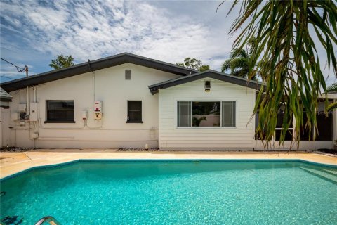 Casa en venta en Seminole, Florida, 3 dormitorios, 151.99 m2 № 1874029 - foto 8