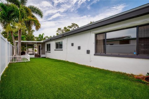 Casa en venta en Seminole, Florida, 3 dormitorios, 151.99 m2 № 1874029 - foto 10