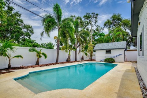 Casa en venta en Seminole, Florida, 3 dormitorios, 151.99 m2 № 1874029 - foto 9