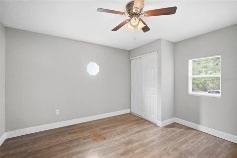 Villa ou maison à louer à Tampa, Floride: 3 chambres, 111.48 m2 № 2386789 - photo 14