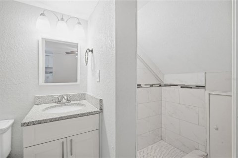 Villa ou maison à louer à Tampa, Floride: 3 chambres, 111.48 m2 № 2386789 - photo 10