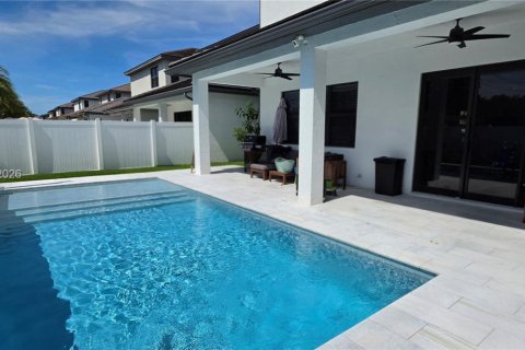 Casa en alquiler en Fort Lauderdale, Florida, 4 dormitorios, 217.76 m2 № 2076572 - foto 15