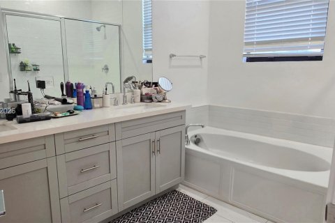 Casa en alquiler en Fort Lauderdale, Florida, 4 dormitorios, 217.76 m2 № 2076572 - foto 30