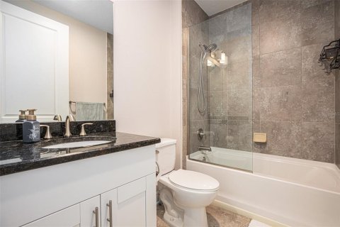 Купить кондоминиум в Брейдентон, Флорида 10 комнат, 172.24м2, № 1848452 - фото 14