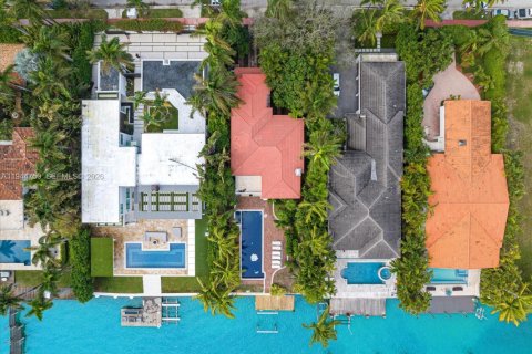 Villa ou maison à vendre à Miami Beach, Floride: 5 chambres, 376.44 m2 № 2019851 - photo 6