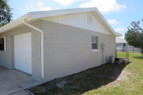 Villa ou maison à vendre à South Daytona, Floride: 3 chambres, 108.51 m2 № 1613937 - photo 2