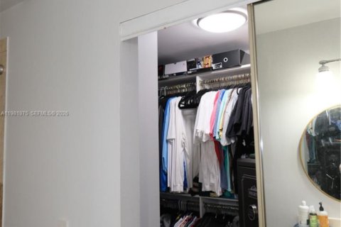 Casa en venta en Plantation, Florida, 2 dormitorios, 98.66 m2 № 2043237 - foto 17