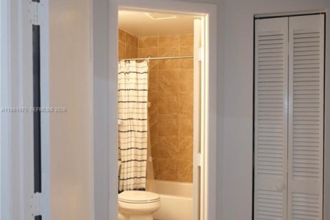 Casa en venta en Plantation, Florida, 2 dormitorios, 98.66 m2 № 2043237 - foto 20